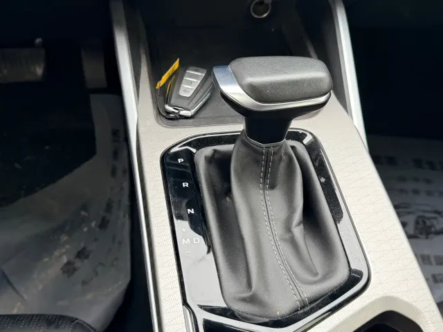 Geely Emgrand — Фото автомобиля 9