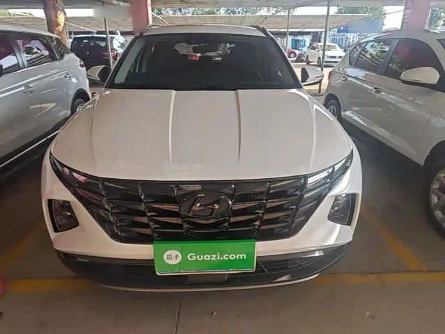 Hyundai Tucson — Фото автомобиля 2