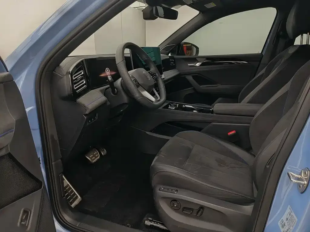 Volkswagen Tiguan L 2024 PRO 380TSI 4WD R-Line Premium Edition — Фото автомобиля 6