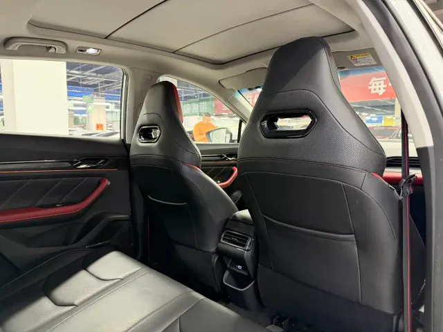 Geely Emgrand S — Фото автомобиля 4