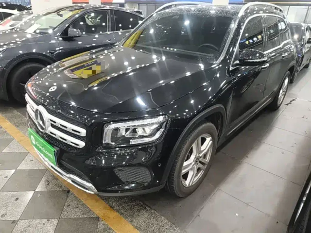 Фотография автомобиля — Mercedes-Benz GLB-Class