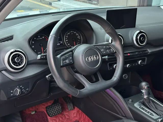 Audi Q2L — Фото автомобиля 8