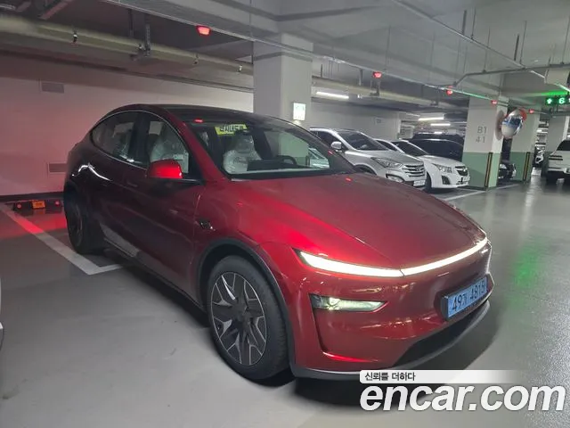 Tesla Model Y — Фото автомобиля 2