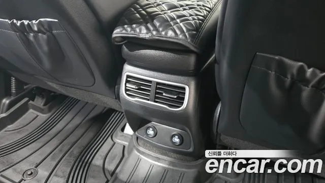 Hyundai Santa Fe Santa Fe (New) — Фото автомобиля 30