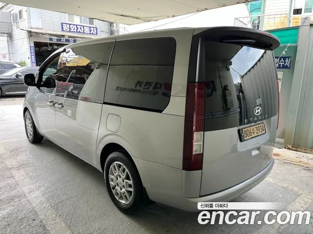 Hyundai Staria — Фото автомобиля 2