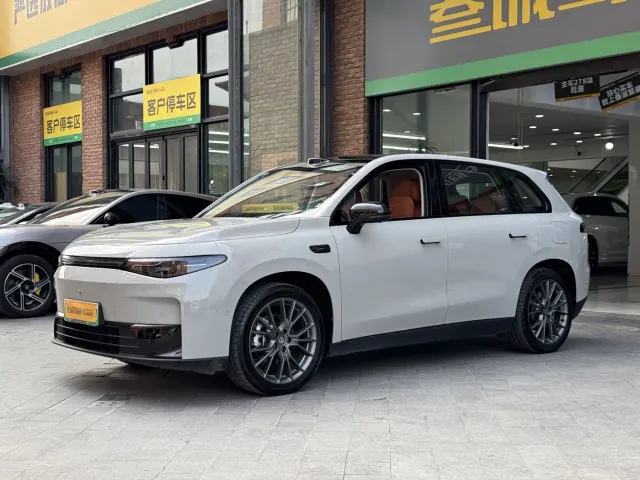Leapmotor C10 — Фото автомобиля 4
