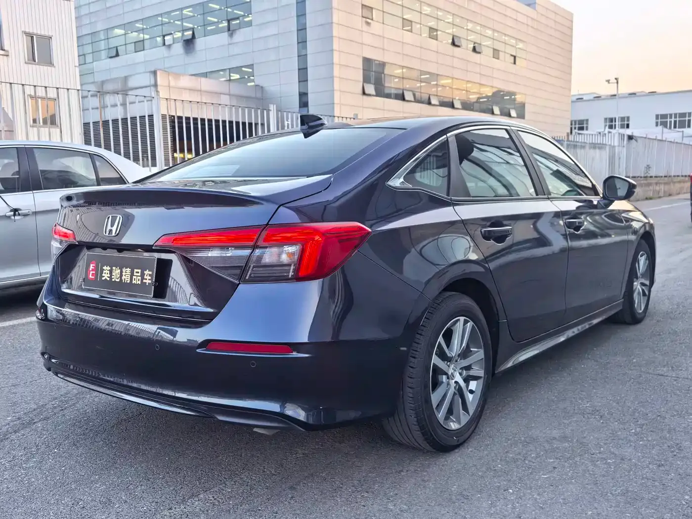 Honda Civic 2022 240TURBO CVT Sport Edition — Фото автомобиля 4