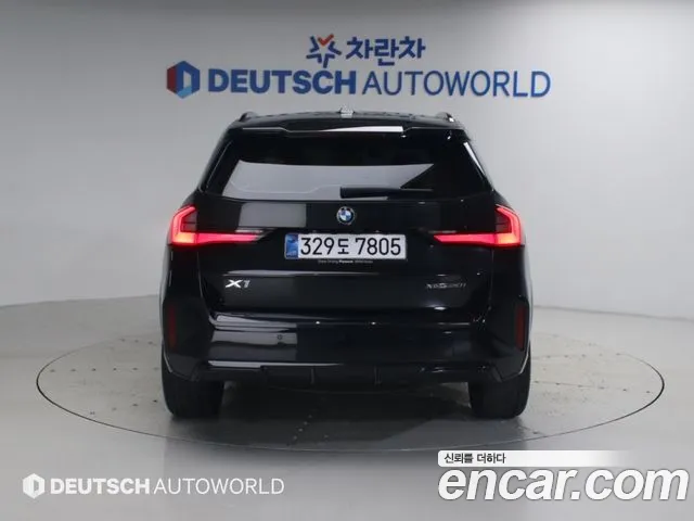 BMW X1 U11 — Фото автомобиля 4