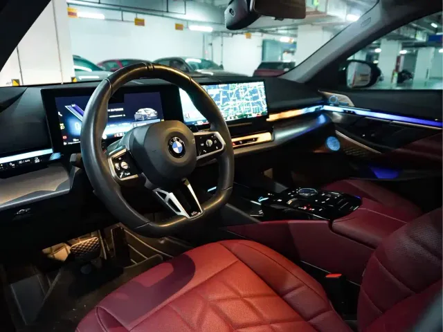 BMW 5 Series — Фото автомобиля 12