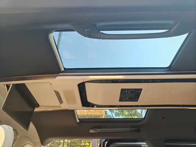 Toyota Vellfire — Фото автомобиля 12