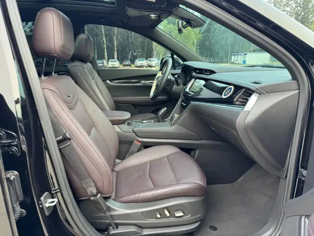 Cadillac Cadillac XT6 2022 2.0T 6-Seater 2WD Luxury Edition — Фото автомобиля 9