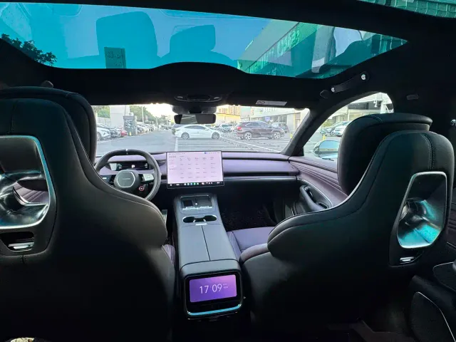 Xiaomi SU7 — Фото автомобиля 19