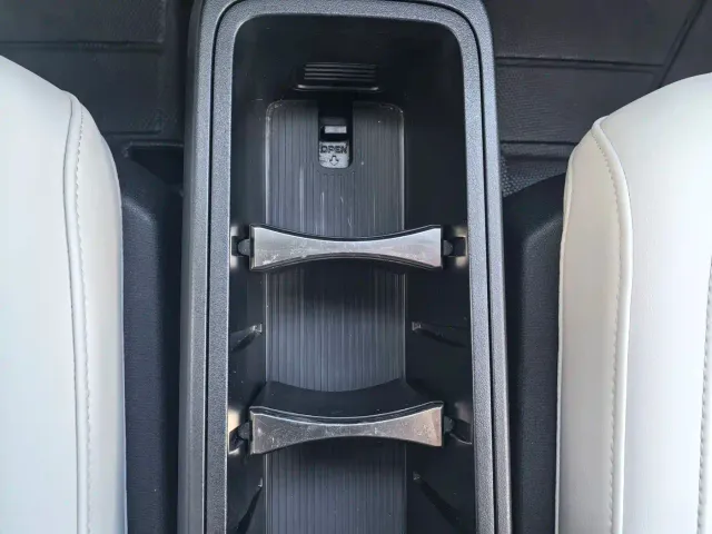 iCAR V23 — Фото автомобиля 23