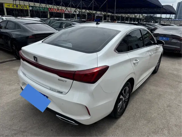 Changan Eado — Фото автомобиля 13