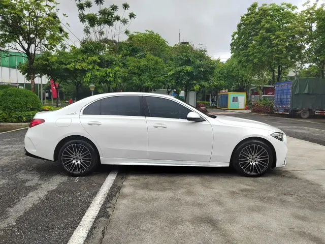 Mercedes-Benz C-Class — Фото автомобиля 4
