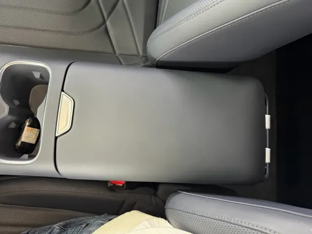 Geely Galaxy Starship 7 EM-i — Фото автомобиля 13