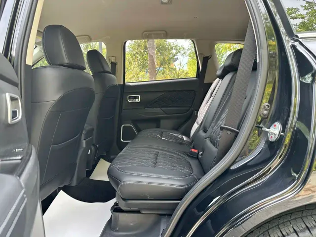 Mitsubishi Outlander — Фото автомобиля 14