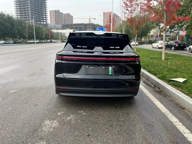 Li Auto i6 — Фото автомобиля 18