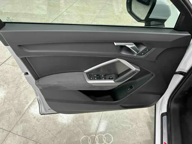 Audi Q3 — Фото автомобиля 15