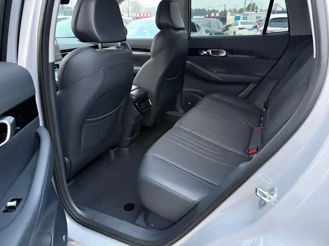 Geely Galaxy E5 — Фото автомобиля 5