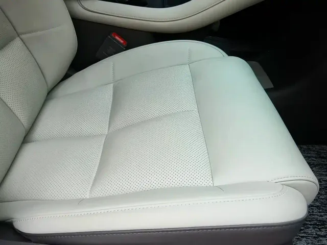 IM Motors LS6 — Фото автомобиля 22