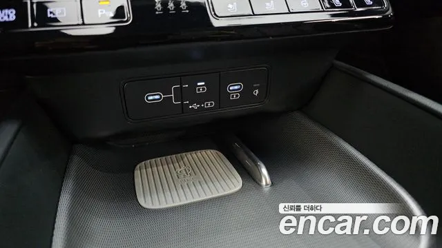 Hyundai Grandeur GN7 — Фото автомобиля 29