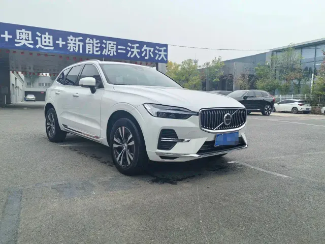 Volvo XC60 — Фото автомобиля 3