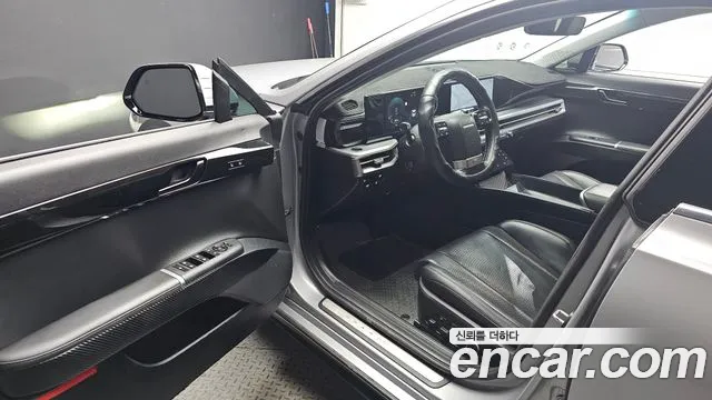 Hyundai Grandeur GN7 — Фото автомобиля 10