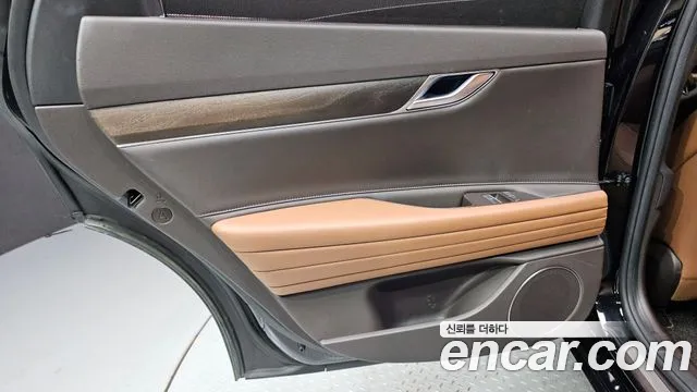 Genesis G80 RG3 — Фото автомобиля 14
