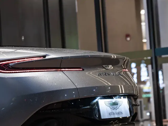 Aston Martin DB11 — Фото автомобиля 5