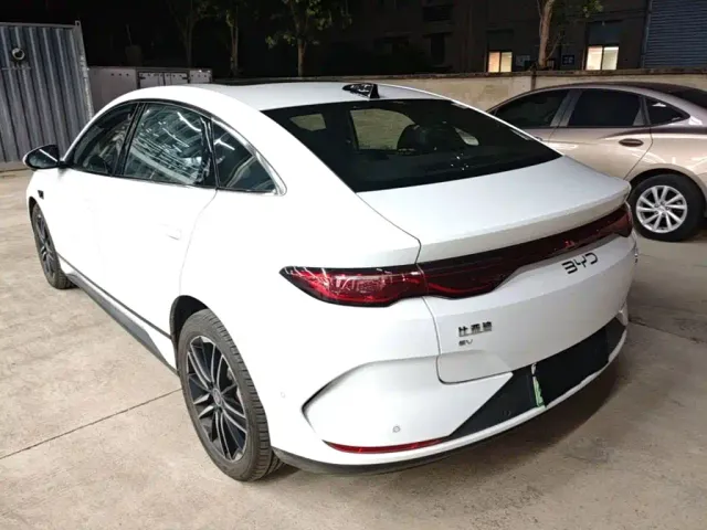 BYD Qin L — Фото автомобиля 4