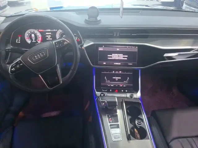 Audi A6L — Фото автомобиля 9