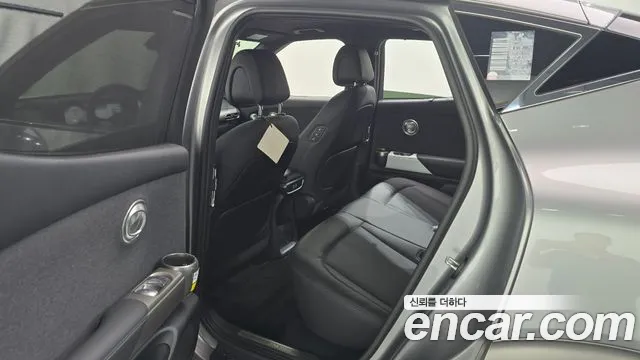 Genesis GV60 — Фото автомобиля 18