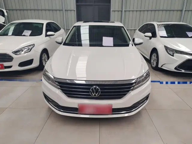 Volkswagen Lavida — Фото автомобиля 2