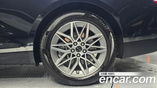 Genesis G80 RG3 — Фото автомобиля 6