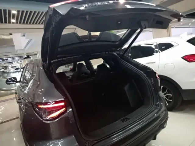 Changan X5 Plus — Фото автомобиля 18