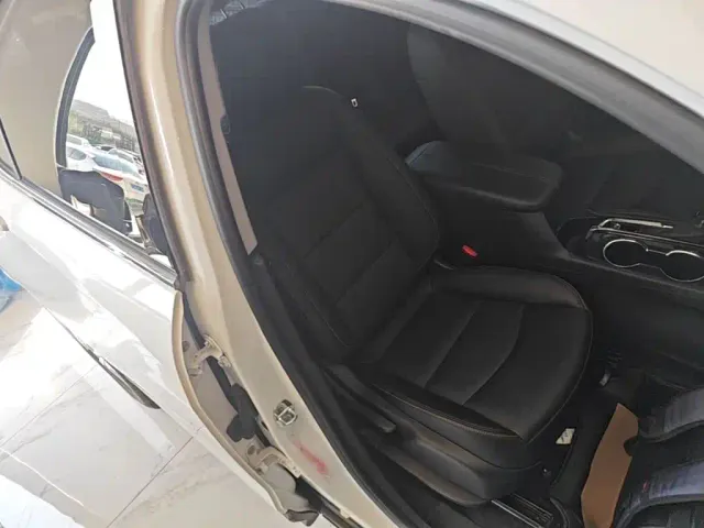 Chevrolet Equinox — Фото автомобиля 24