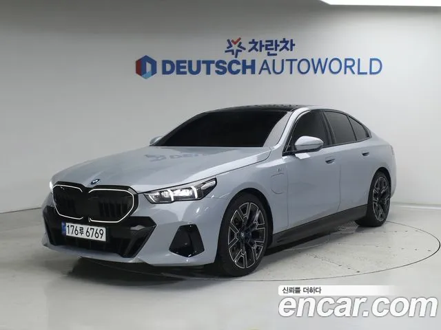 Фотография автомобиля — BMW 5 Series G60