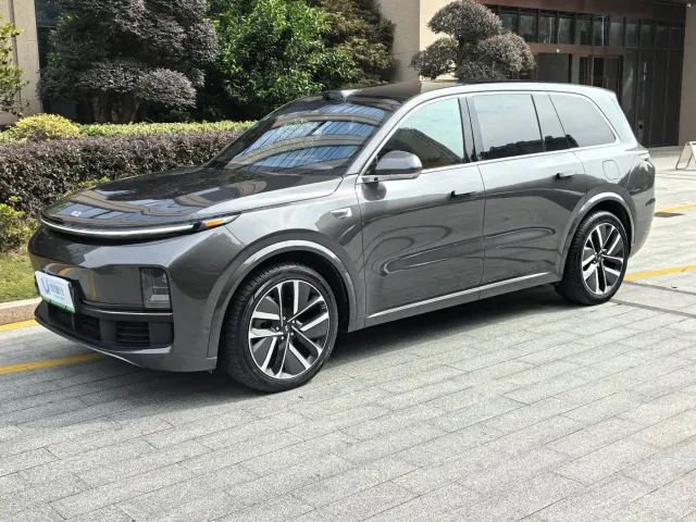 Фотография автомобиля — Li Auto L9