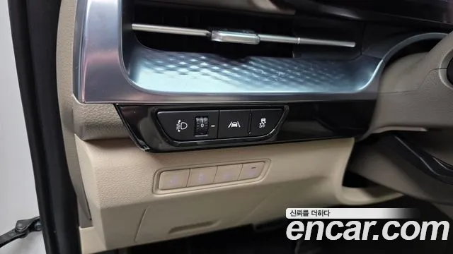 Kia Canival Carnival 4 поколение Бензин 7 мест Hi-Limousine — Фото автомобиля 26