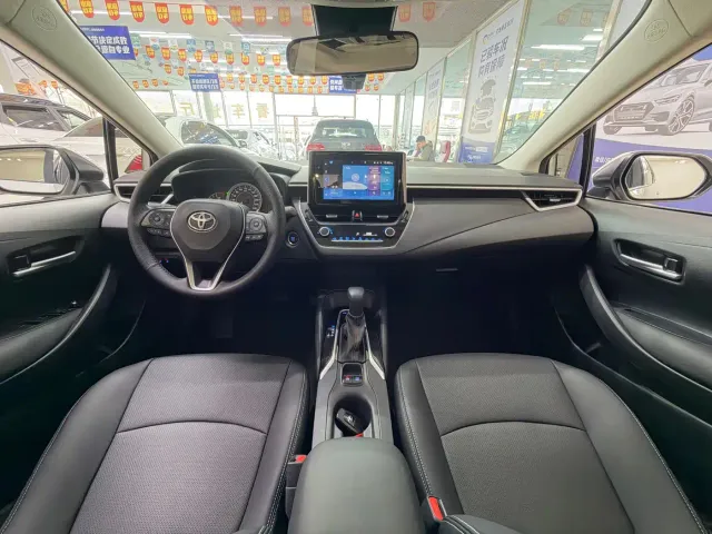 Toyota Corolla — Фото автомобиля 8