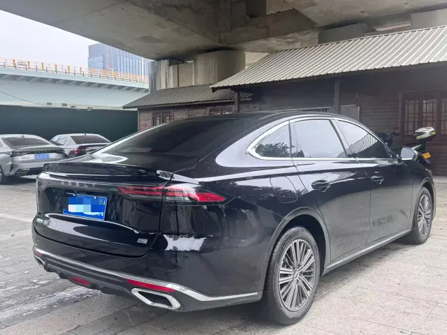 Geely Emgrand — Фото автомобиля 7