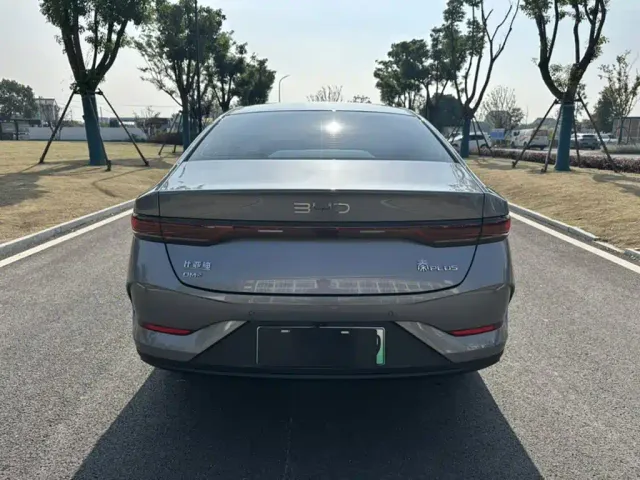 BYD Qin PLUS — Фото автомобиля 8