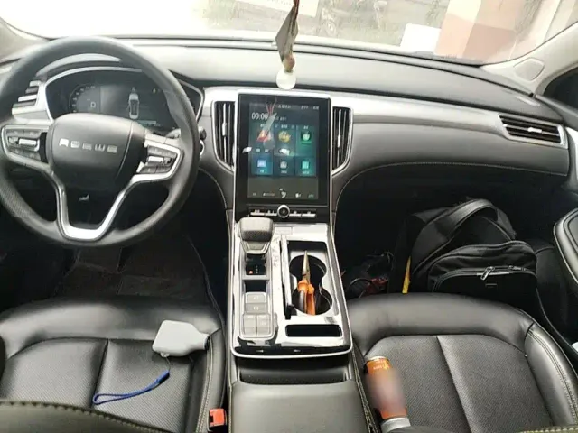 Roewe i6 MAX EV — Фото автомобиля 9