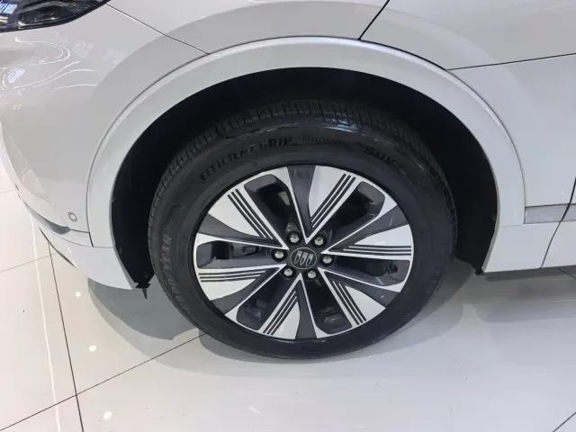 Buick E5 — Фото автомобиля 14