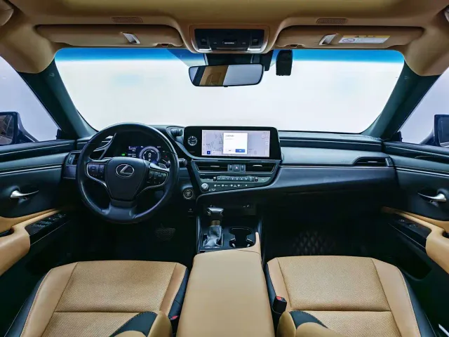 Lexus ES — Фото автомобиля 11