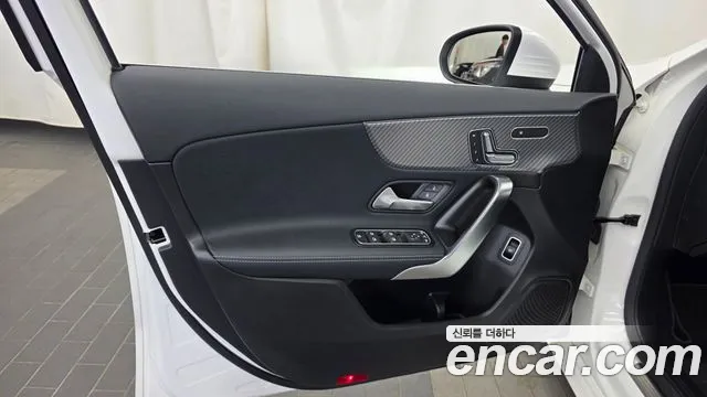 Mercedes-Benz A-Class — Фото автомобиля 20