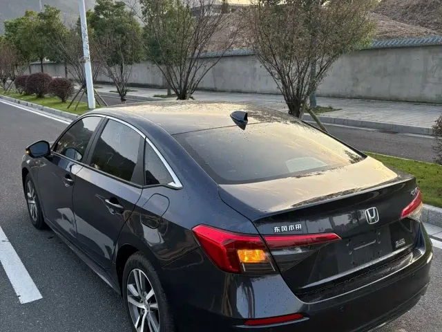 Honda Civic — Фото автомобиля 4