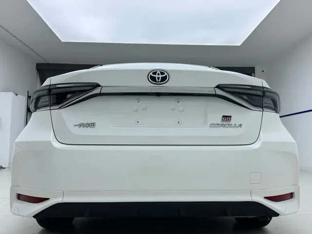 Toyota Corolla — Фото автомобиля 5