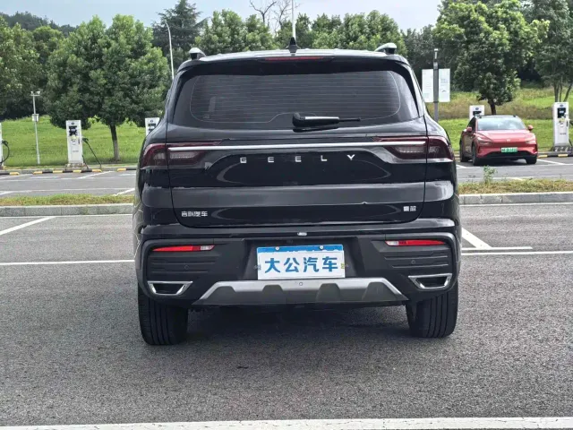 Geely Haoyue — Фото автомобиля 14